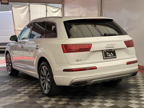 2019 Audi Q7 45 Premium Plus