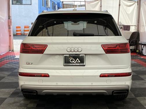 2019 Audi Q7 45 Premium Plus