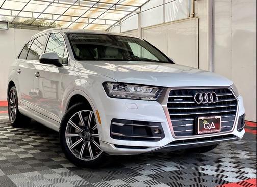 2019 Audi Q7 45 Premium Plus