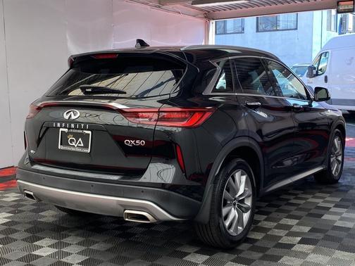 2022 INFINITI QX50 ESSENTIAL AWD