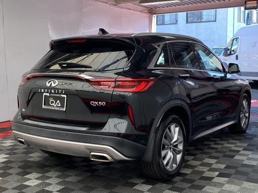 2022 INFINITI QX50 ESSENTIAL AWD