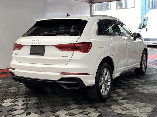 2021 Audi Q3 45 S line Premium