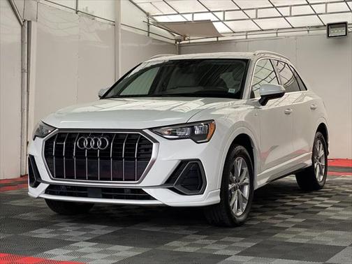 2021 Audi Q3 45 S line Premium