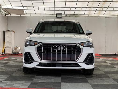 2021 Audi Q3 45 S line Premium