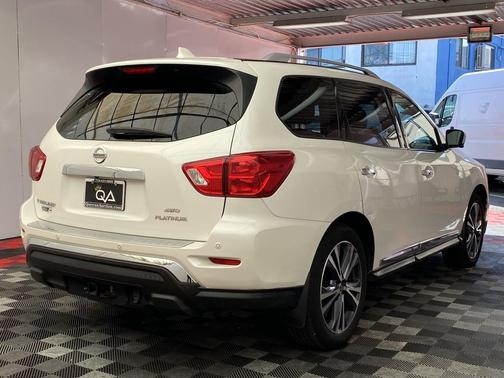 2019 Nissan Pathfinder Platinum