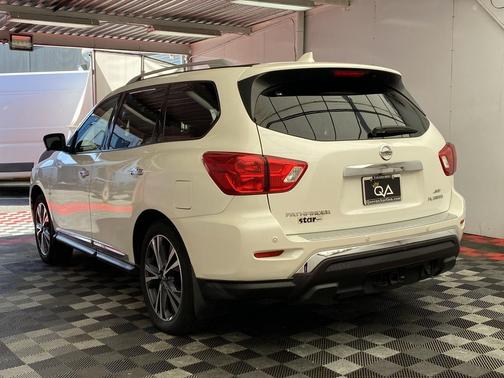 2019 Nissan Pathfinder Platinum