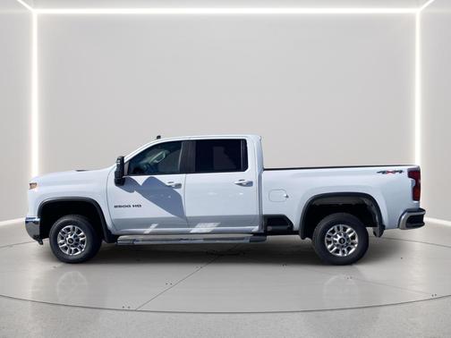 Summit White 2025 Chevrolet Silverado 2500 LT