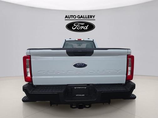 Oxford White 2026 Ford F-250 XL