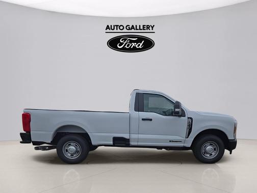Oxford White 2026 Ford F-250 XL