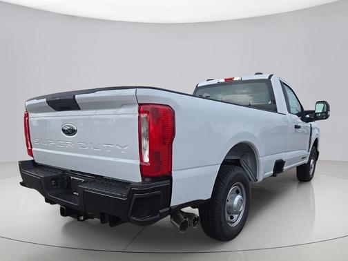 Oxford White 2026 Ford F-250 XL