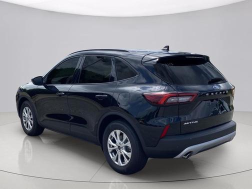 Agate Black Metallic 2026 Ford Escape Active