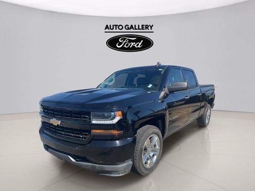 Black 2018 Chevrolet Silverado 1500 Custom