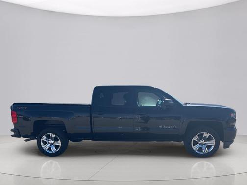 Black 2018 Chevrolet Silverado 1500 Custom