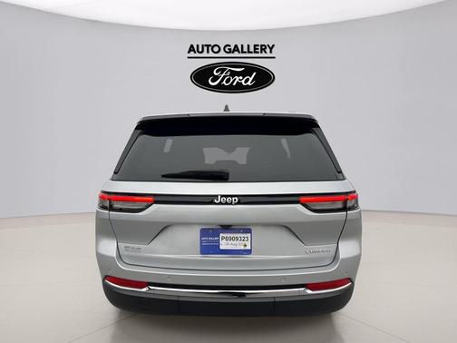 Silver Zynith 2025 Jeep Grand Cherokee Laredo