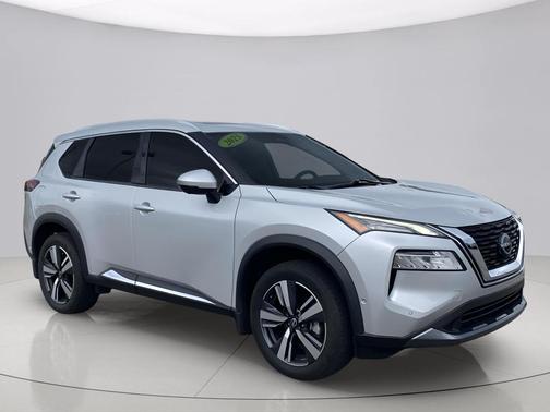 Brilliant Silver Metallic 2023 Nissan Rogue SL