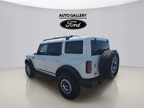 Wimbledon White 2026 Ford Bronco Outer Banks