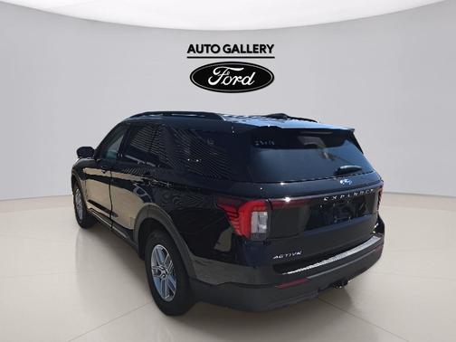 Agate Black Metallic 2026 Ford Explorer Active