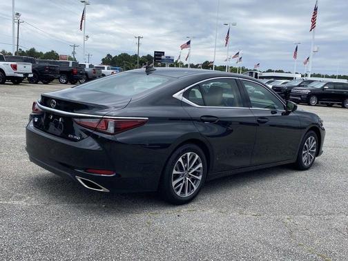 Caviar 2023 Lexus ES 350 Base