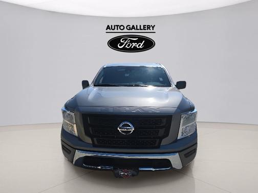 Gun Metallic 2022 Nissan Titan SV