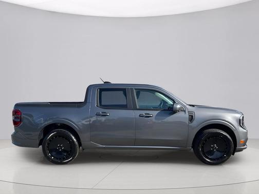 Carbonized Gray Metallic 2026 Ford Maverick Lobo High
