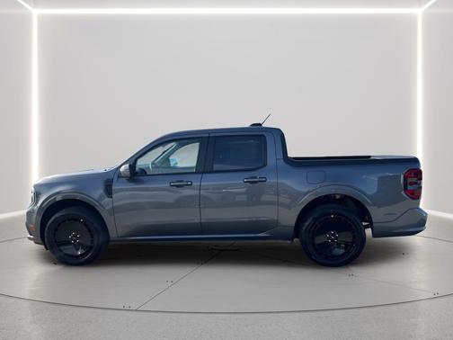 Carbonized Gray Metallic 2026 Ford Maverick Lobo High