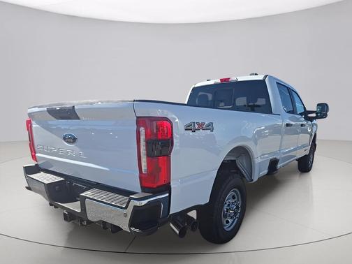 Oxford White 2026 Ford F-250 XL