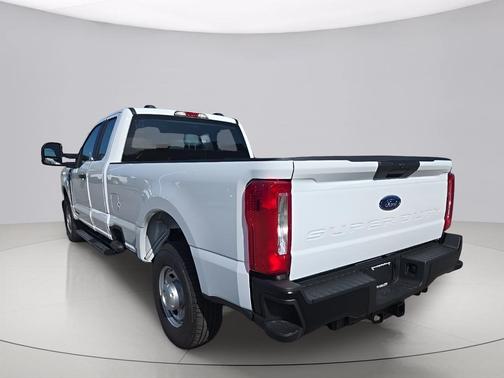 Oxford White 2026 Ford F-350 XL