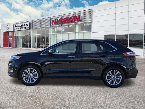 Black Metallic 2024 Ford Edge Titanium