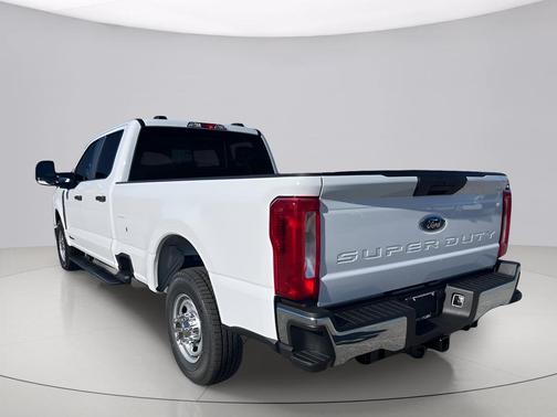 Oxford White 2026 Ford F-350 XL