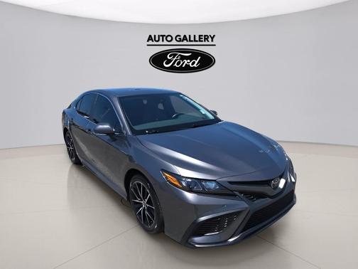 Predawn Gray Mica 2024 Toyota Camry SE