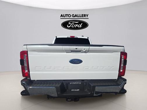 Star White 2026 Ford F-250 Lariat