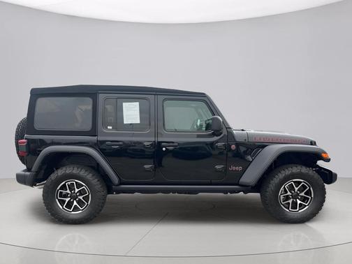 Black Clearcoat 2024 Jeep Wrangler Rubicon