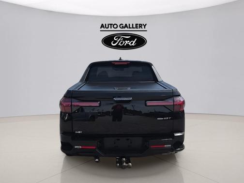 Phantom Black 2024 Hyundai SANTA CRUZ
