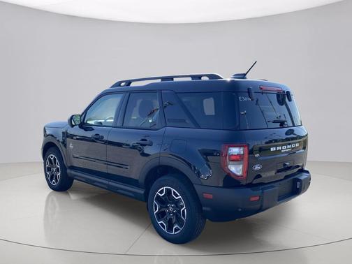 Shadow Black 2026 Ford Bronco Sport Outer Banks