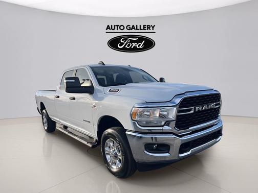 Bright White Clearcoat 2023 RAM 3500 Big Horn