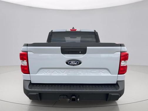 Space White Metallic 2026 Ford Maverick XLT