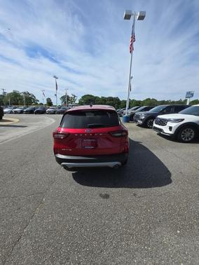 Rapid Red Metallic Tinted Clearcoat 2026 Ford Escape Active
