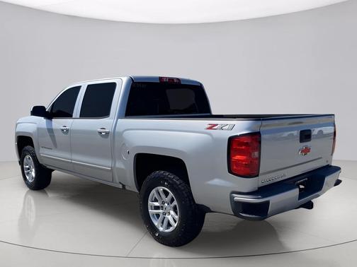 Silver Ice Metallic 2018 Chevrolet Silverado 1500 LT