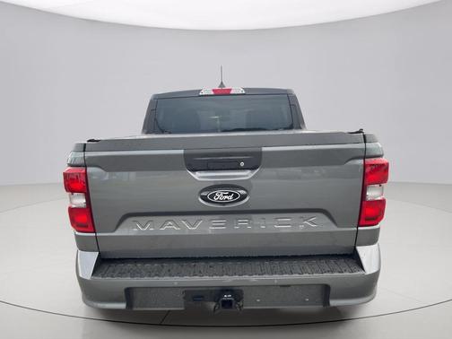 Gray Metallic 2025 Ford Maverick Lobo Standard