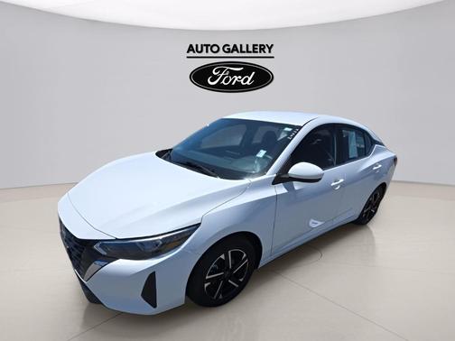 Cloud White 2025 Nissan Sentra SV