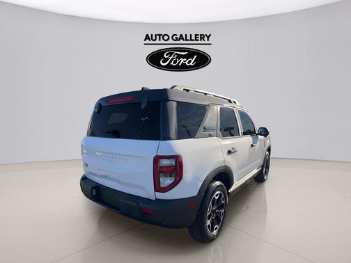 Oxford White 2026 Ford Bronco Sport Outer Banks
