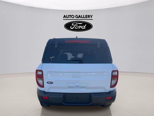 Oxford White 2026 Ford Bronco Sport Outer Banks