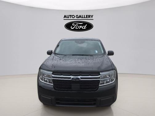 Shadow Black 2024 Ford Maverick Lariat