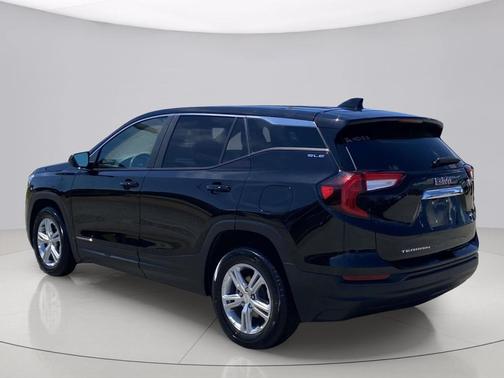 Ebony Twilight Metallic 2024 GMC Terrain SLE