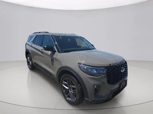 Gray 2026 Ford Explorer ST-Line