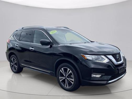 Magnetic Black 2018 Nissan Rogue SL