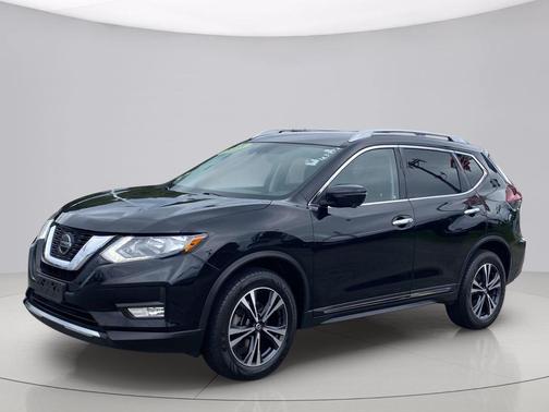 Magnetic Black 2018 Nissan Rogue SL
