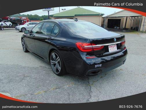 2019 BMW 740 i
