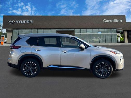 2024 Nissan Rogue Platinum