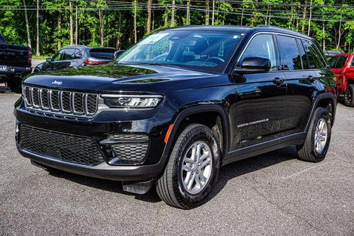 2022 Jeep Grand Cherokee Laredo